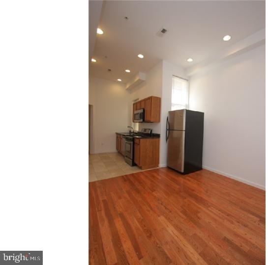 2125 N 15th St - Photo 1