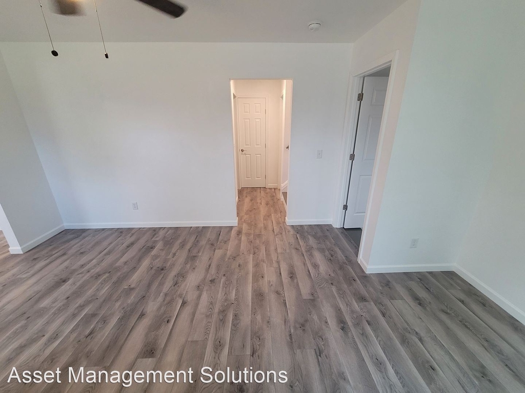 720 Sw 46th St. - Photo 10