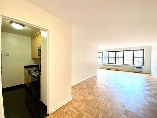 13th & 4th Ave - Photo 1