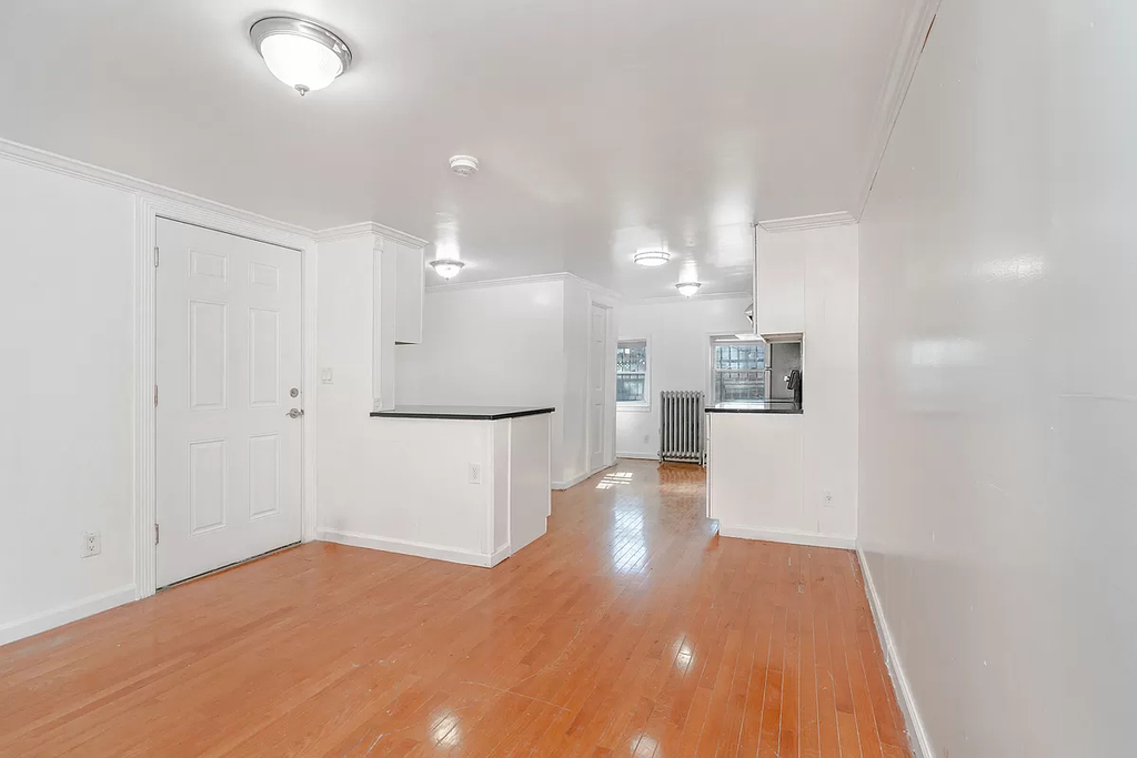 1034 Dekalb Avenue - Photo 1