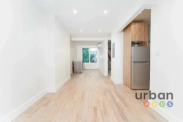 123 Park Avenue - Photo 0