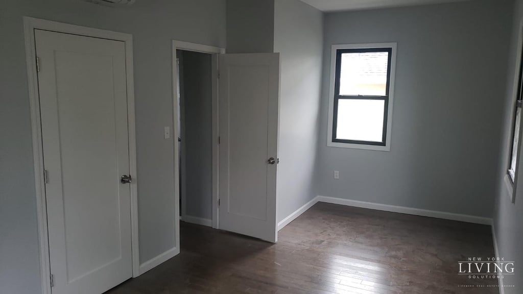 7221 Burchell Avenue - Photo 6