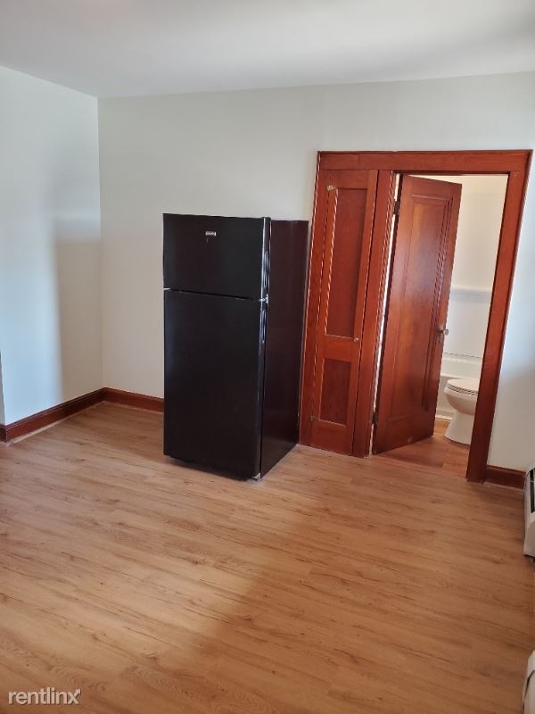 297 Amherst St, Manchester Nh - Photo 2