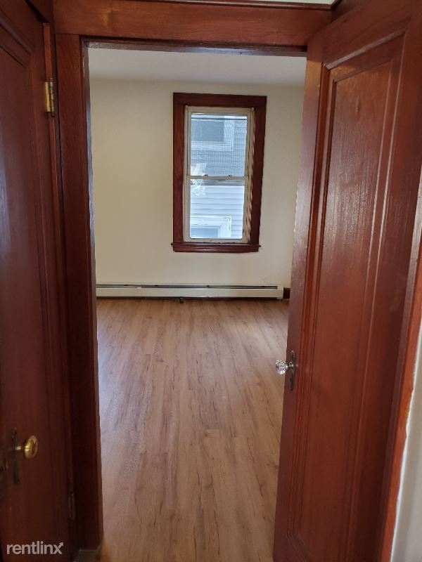 297 Amherst St, Manchester Nh - Photo 4