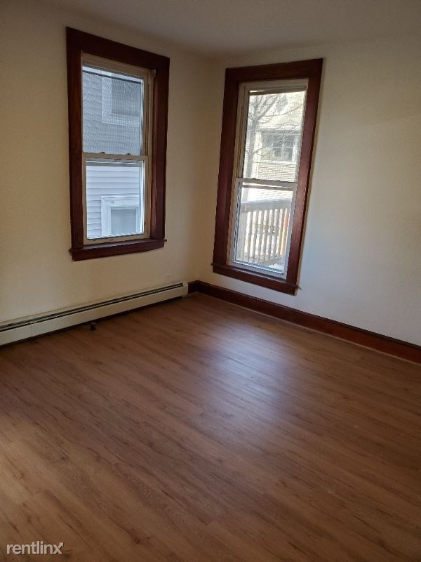 297 Amherst St, Manchester Nh - Photo 8