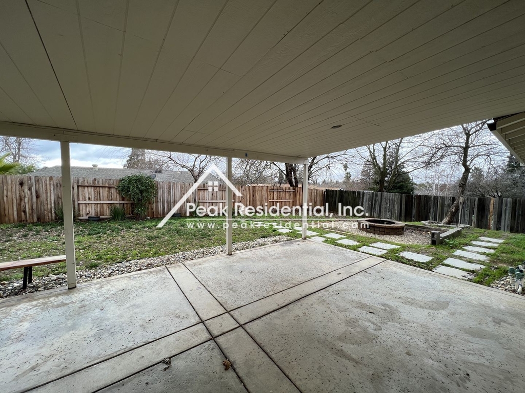 7808 Highland Ave - Photo 24