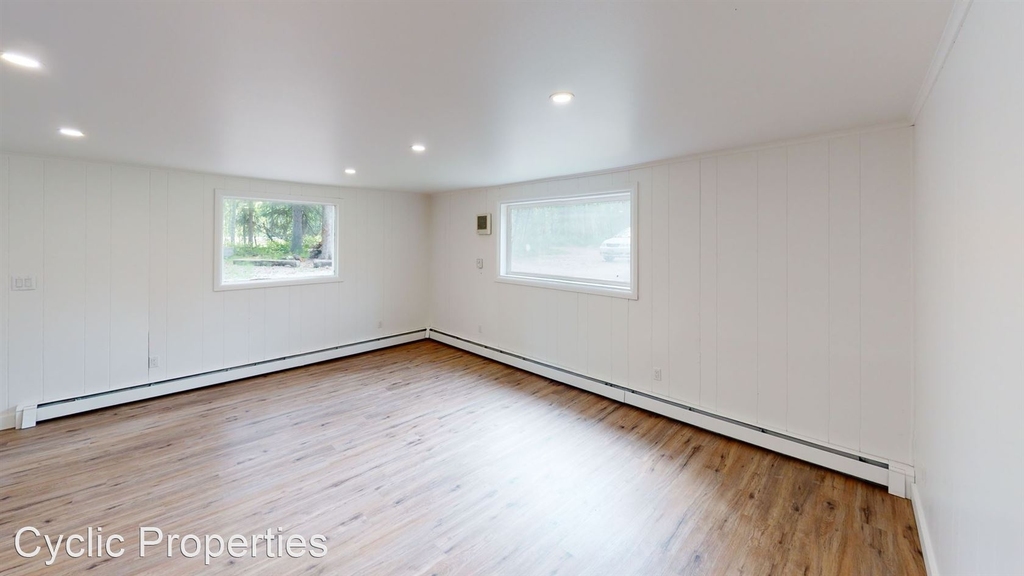 3698 Laurance Rd - Photo 1