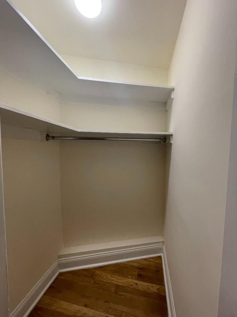 East 76th Street - Photo 4