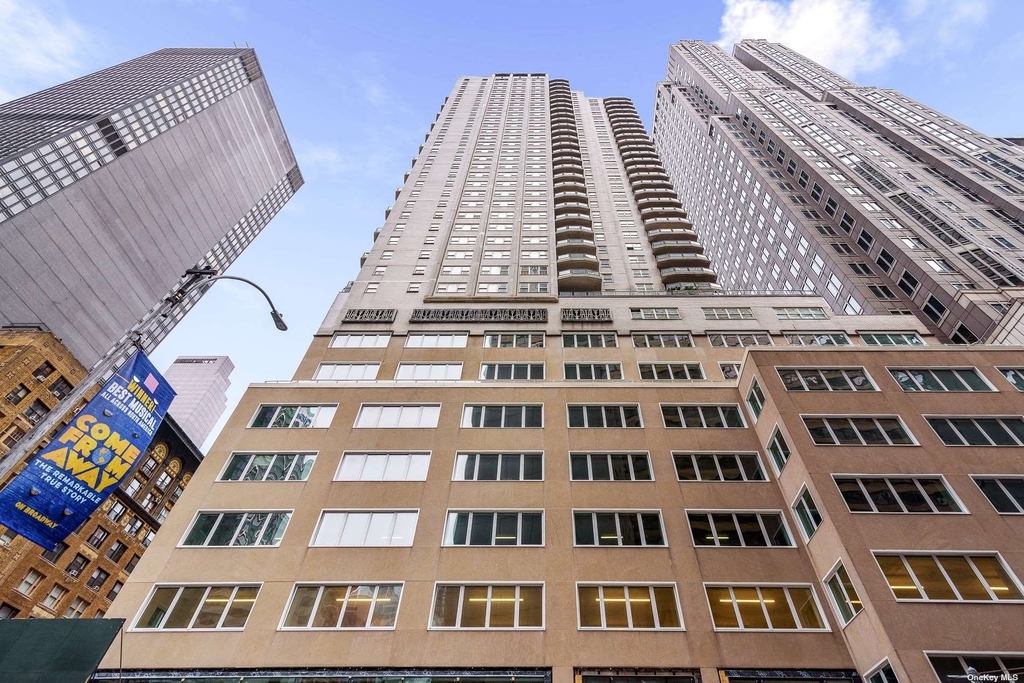 159 W 53rd Street - Photo 10