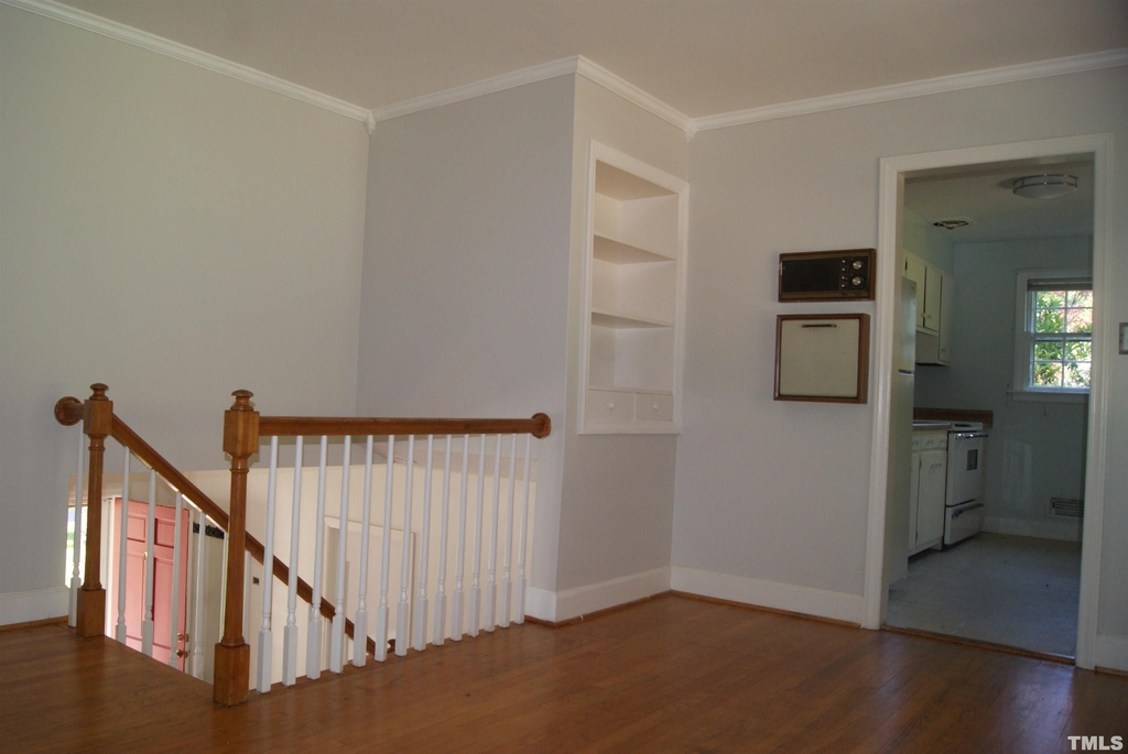 913 Brookwood Dr - Photo 10