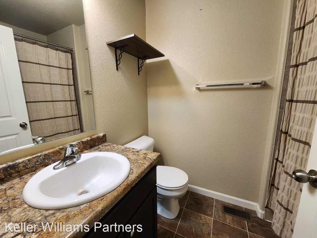 6596 Emerald Isle Hts - Photo 18