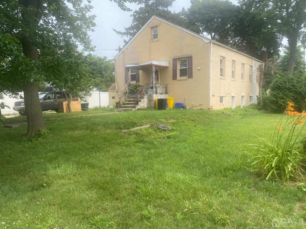 136 Willow Avenue - Photo 0