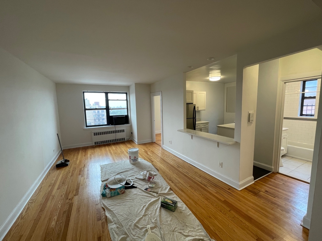 141-30 Pershing Crescent - Photo 9