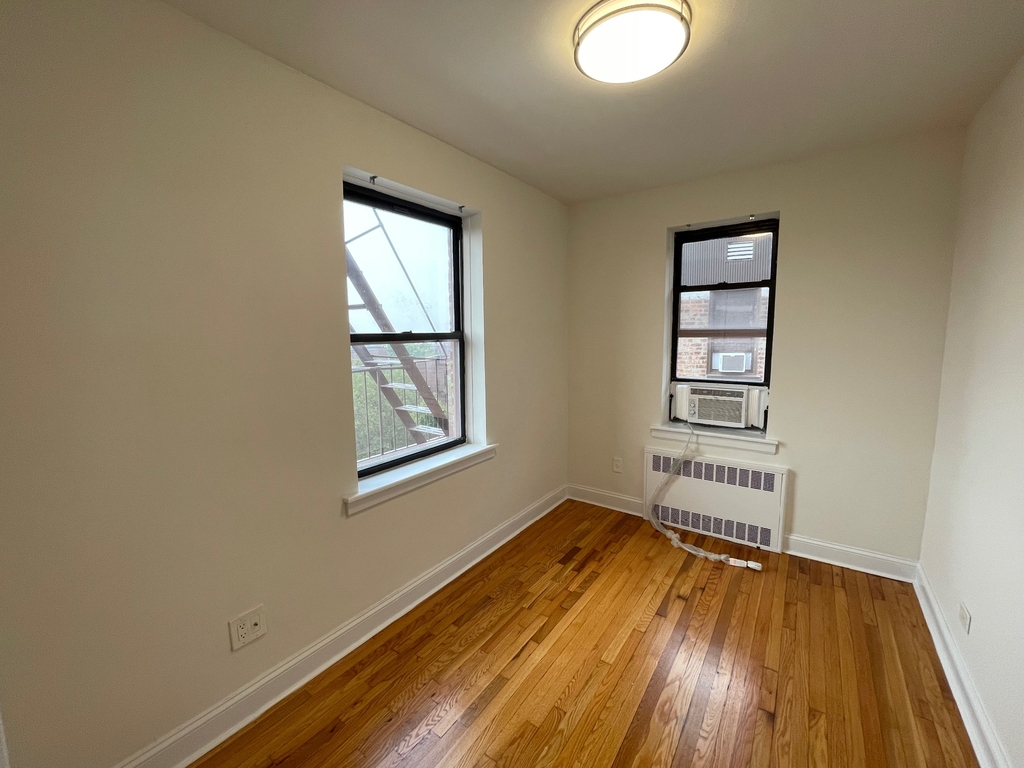 141-30 Pershing Crescent - Photo 14