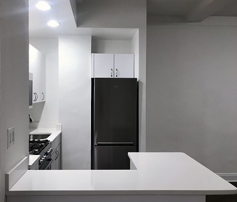 East 45th Street And Lexington Avenue - Photo 2