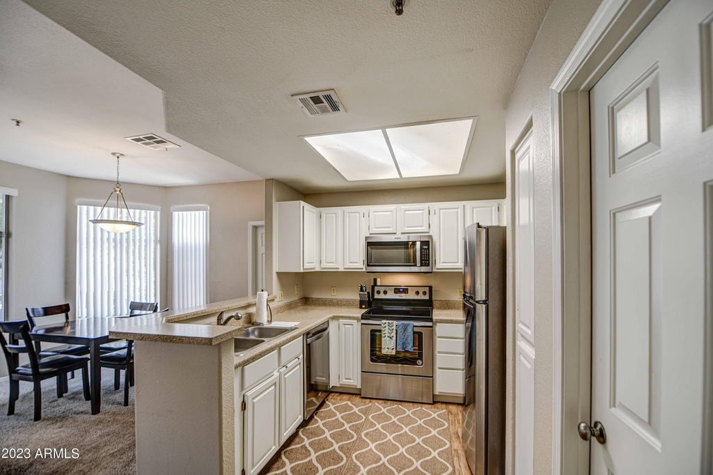 11375 E Sahuaro Drive - Photo 7