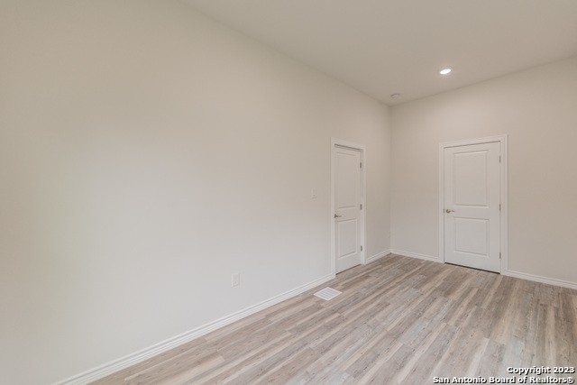 121 E Highland Blvd - Photo 10