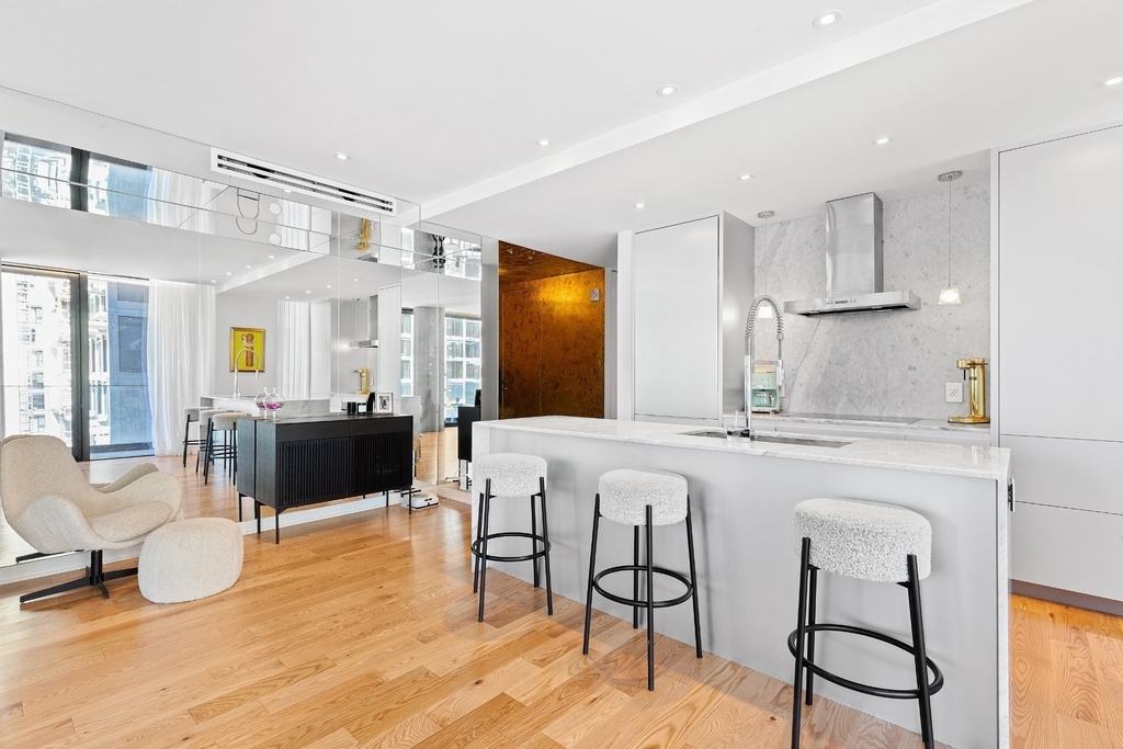 242 Rue Young #803 - Photo 9