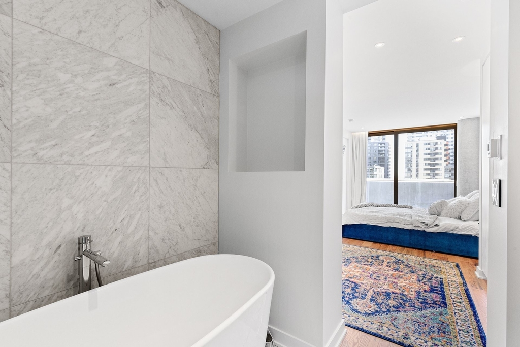 242 Rue Young #803 - Photo 23