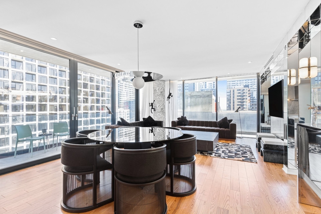 242 Rue Young #803 - Photo 11