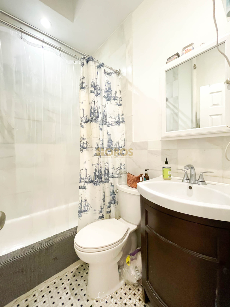 262 East 2nd Street - Photo 17