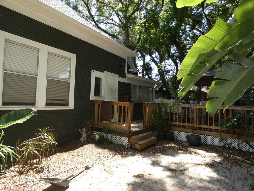 1006 E 21st Avenue - Photo 10