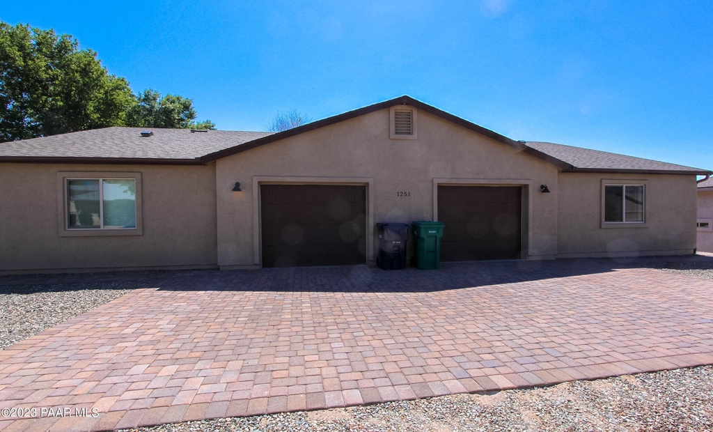 1251 N Barzona Avenue - Photo 0