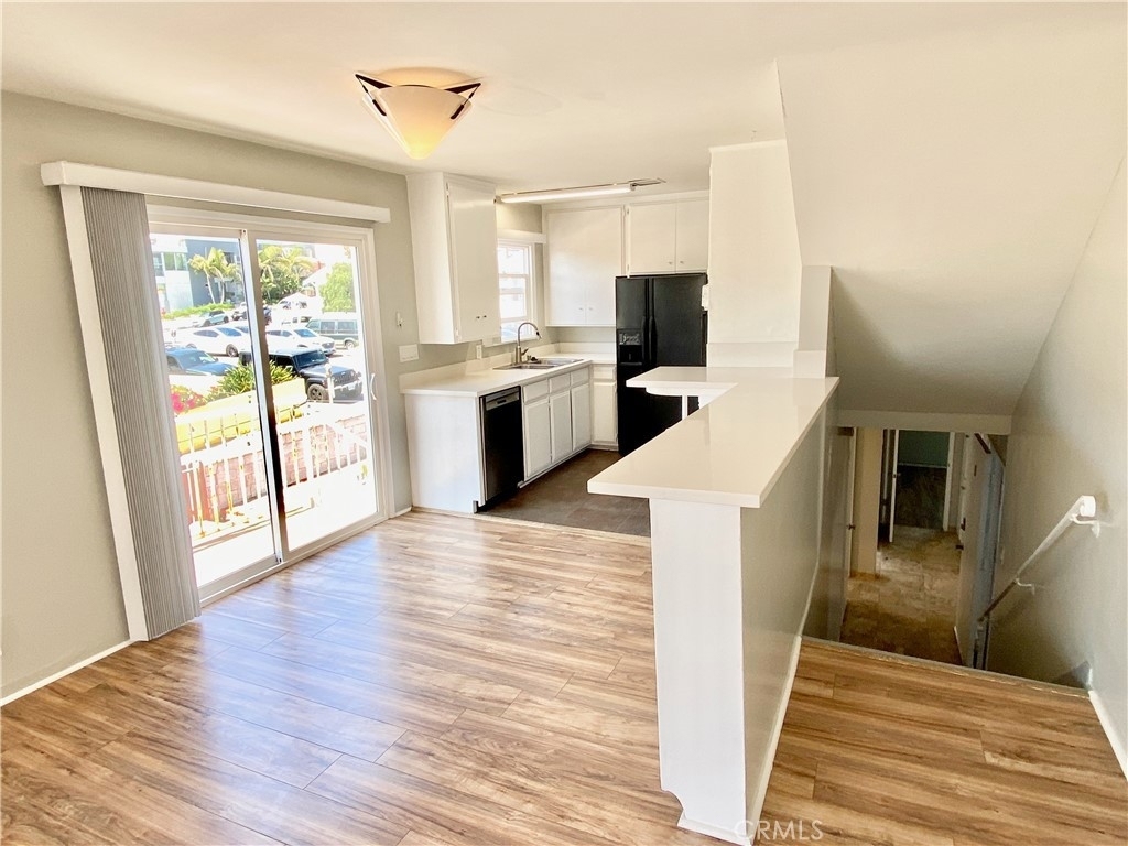 2231 Hermosa Avenue - Photo 8