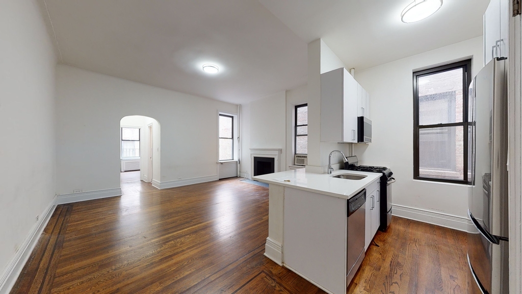 East 81st Street and Park Avenue - Photo 1