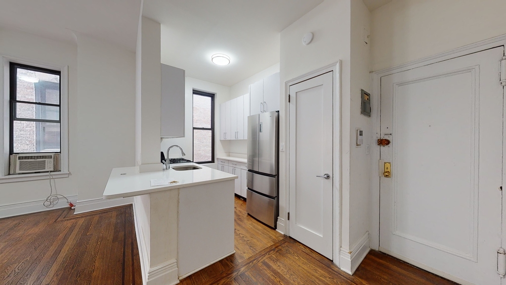 East 81st Street and Park Avenue - Photo 2