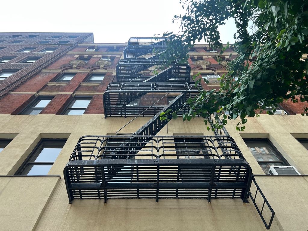 East 81st Street and Park Avenue - Photo 6