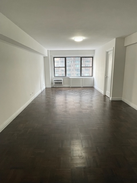 East 57th Street - Photo 1