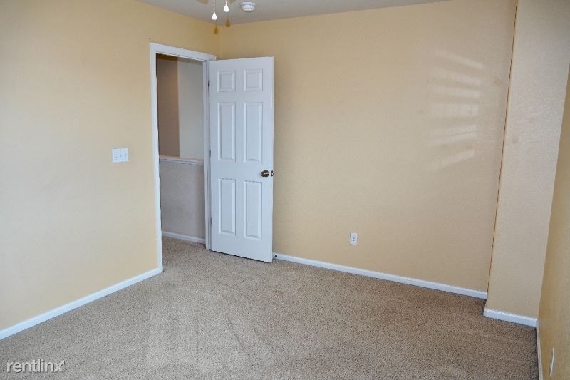 1744 Silver Meadow Cir - Photo 24