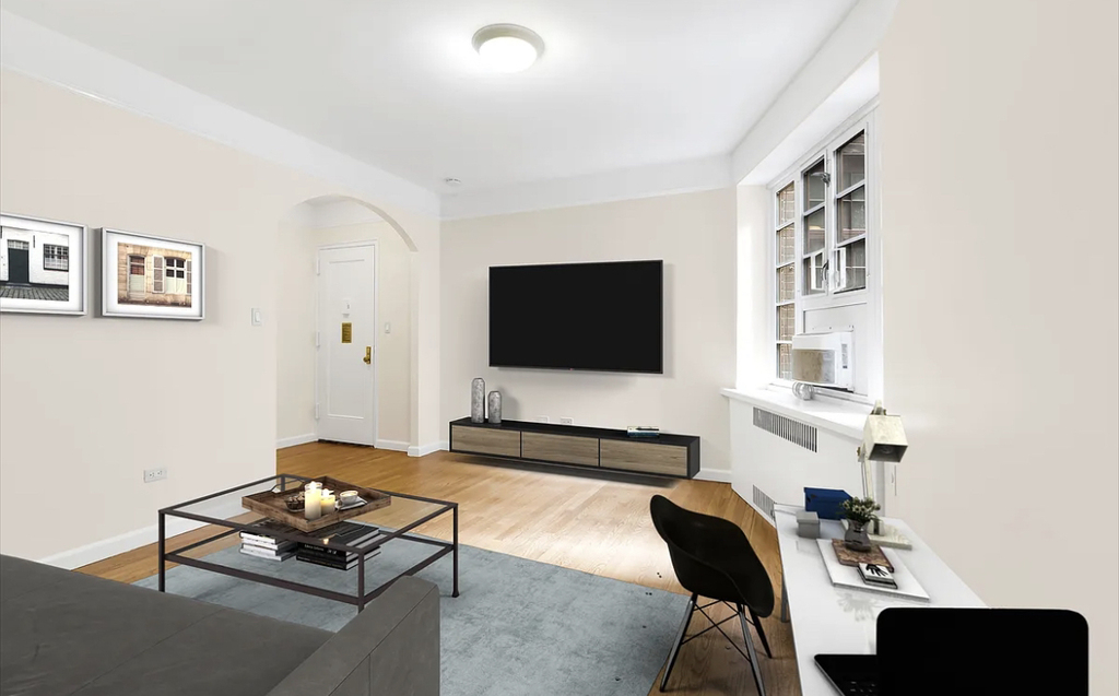1 Jane Street - Photo 1