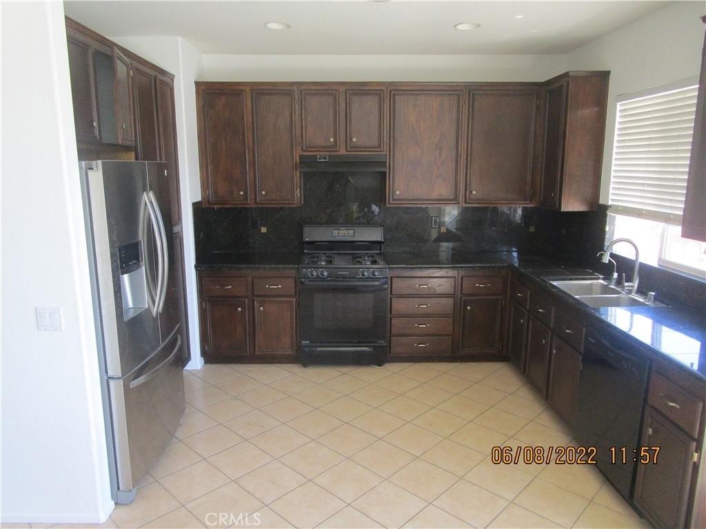 32068 Baywood Street - Photo 7