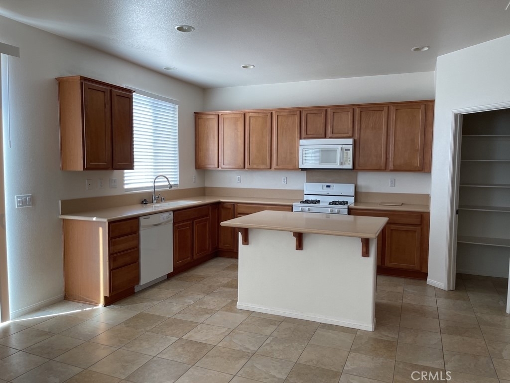 16780 Desert Lily Street - Photo 2