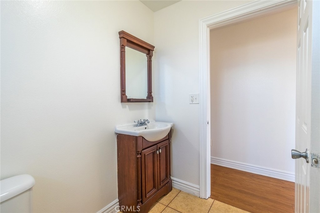 9128 Menlo Avenue - Photo 17