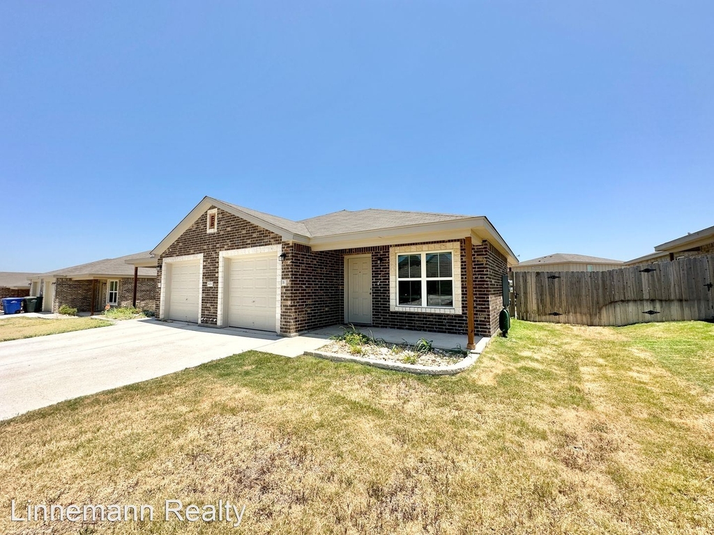 1809 Clovis Drive - Photo 1