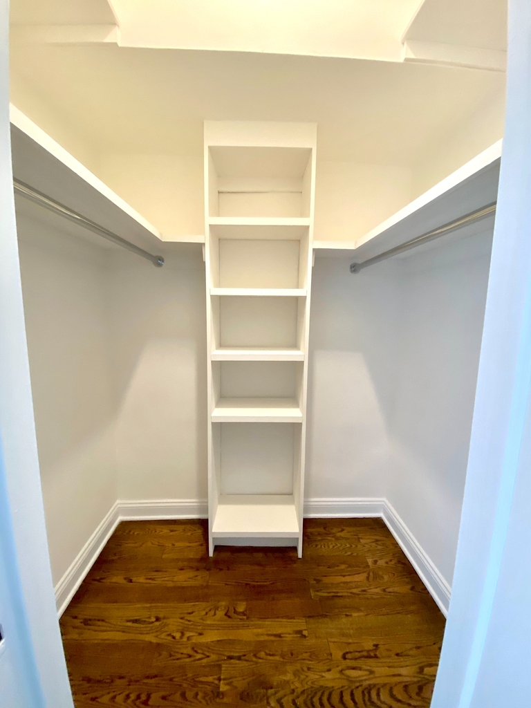   East 56 Street - Photo 8