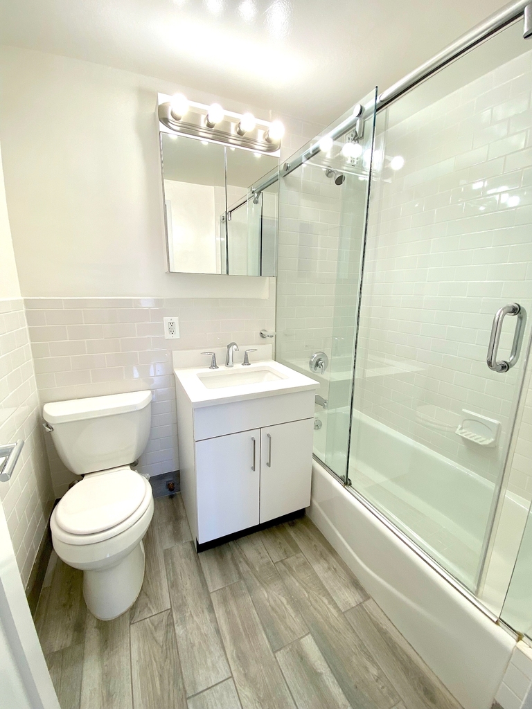   East 56 Street - Photo 9