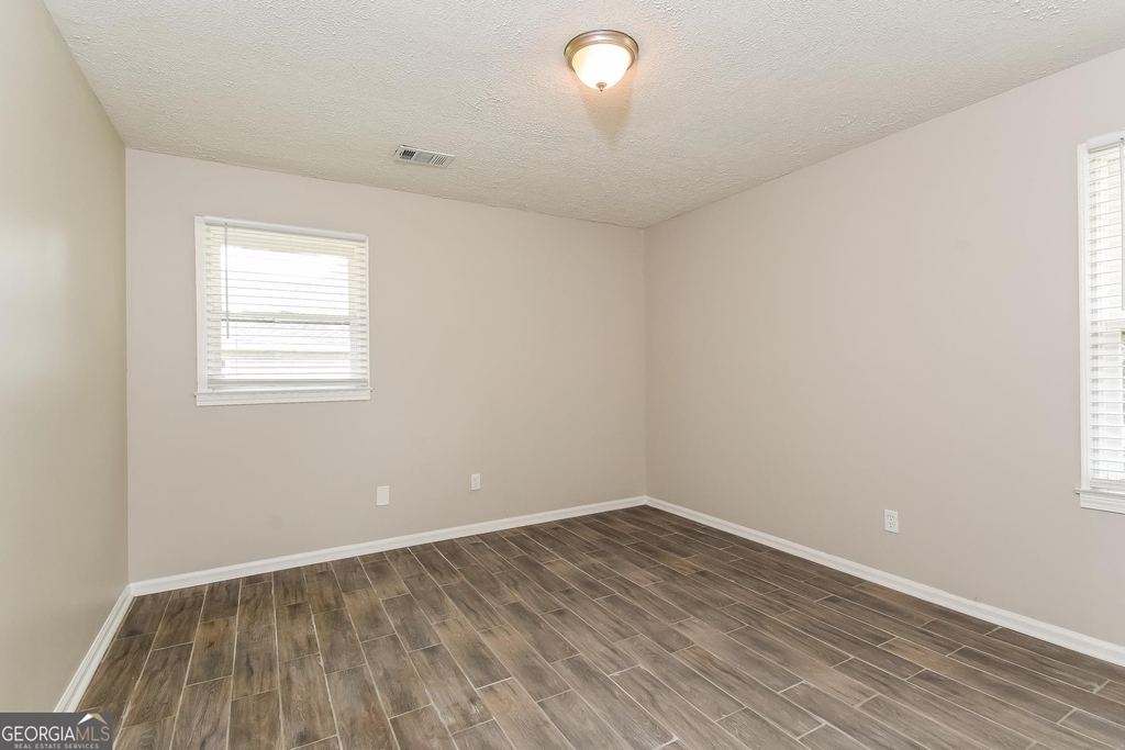 406 N Dogwood - Photo 11