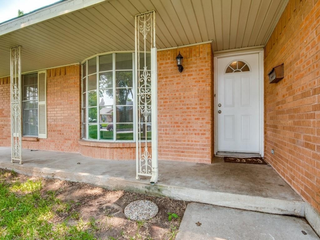 2025 Cedar Valley Lane - Photo 1