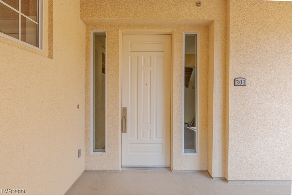 9208 Tesoras Drive - Photo 10