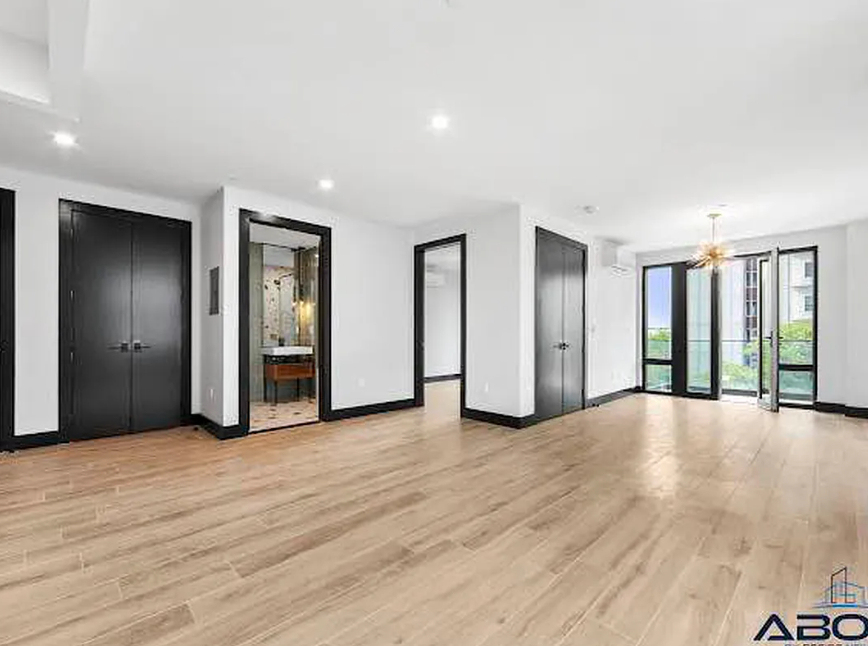 828 New York Avenue - Photo 2