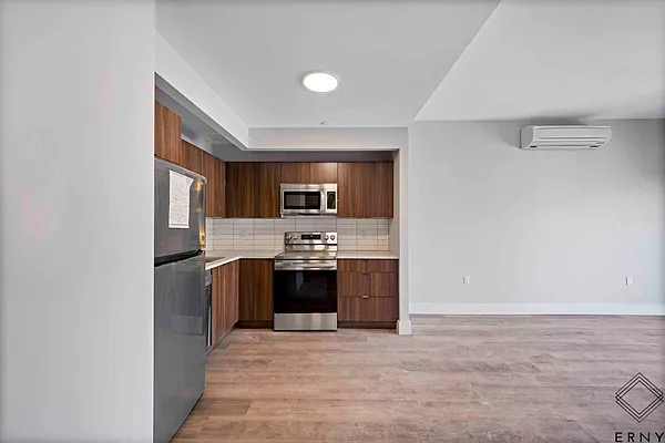 1119 Foster Avenue - Photo 4