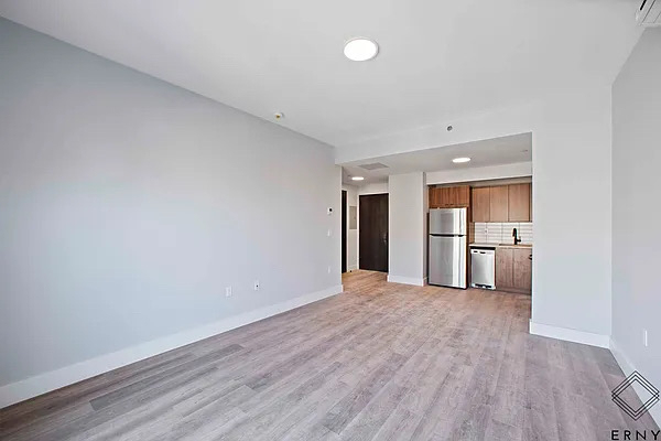 1119 Foster Avenue - Photo 6