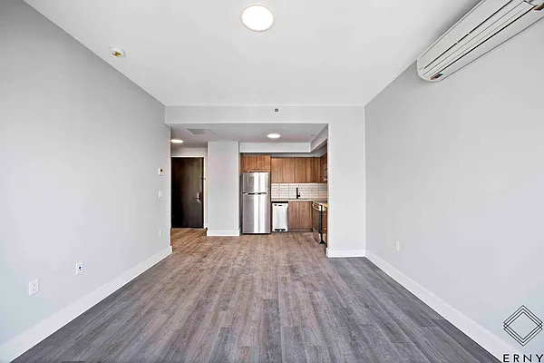1119 Foster Avenue - Photo 5