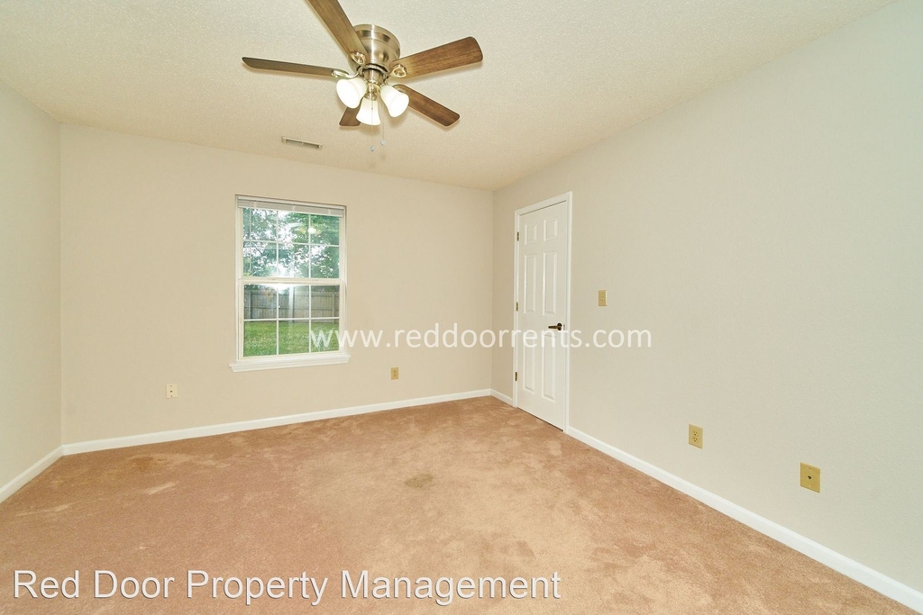 6437 Lonestar Drive - Photo 10