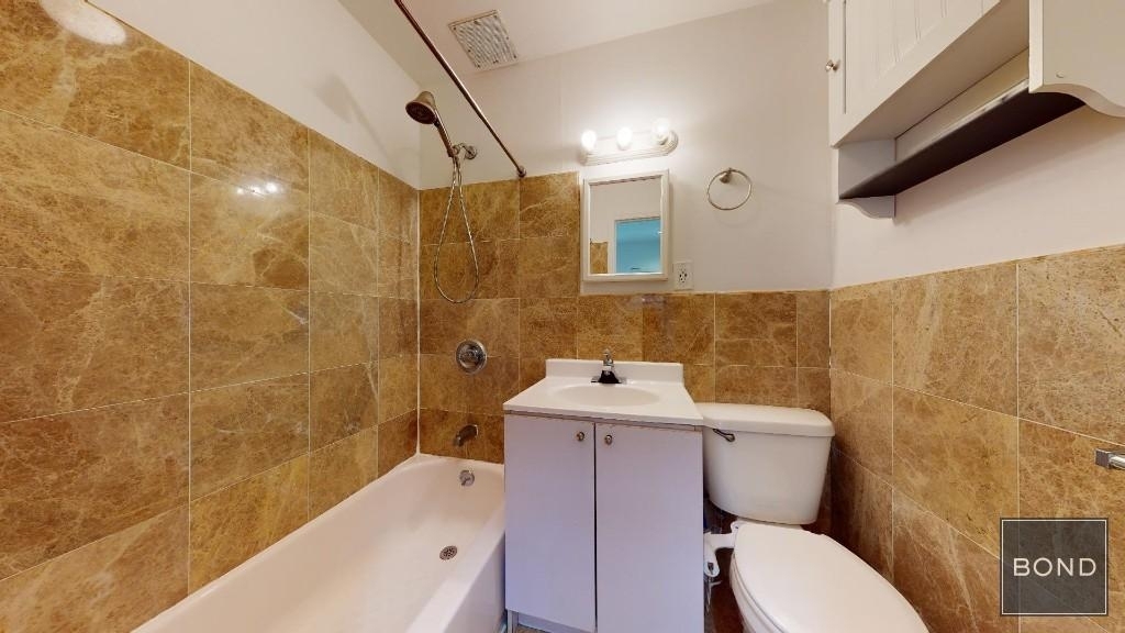 249 East 53rd Street - Photo 6