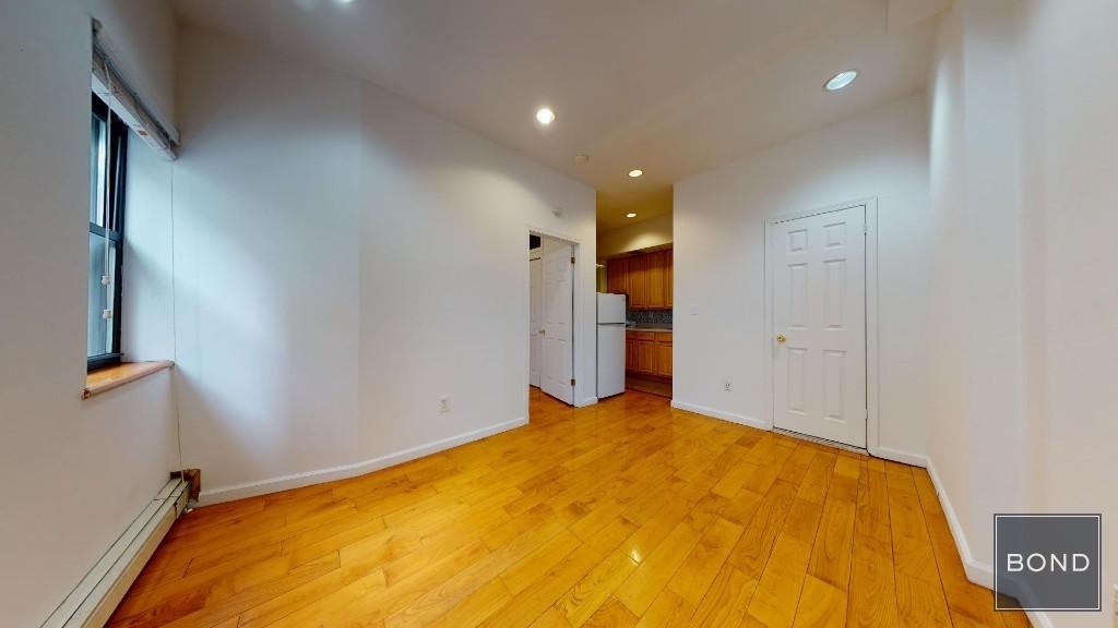 249 East 53rd Street - Photo 1
